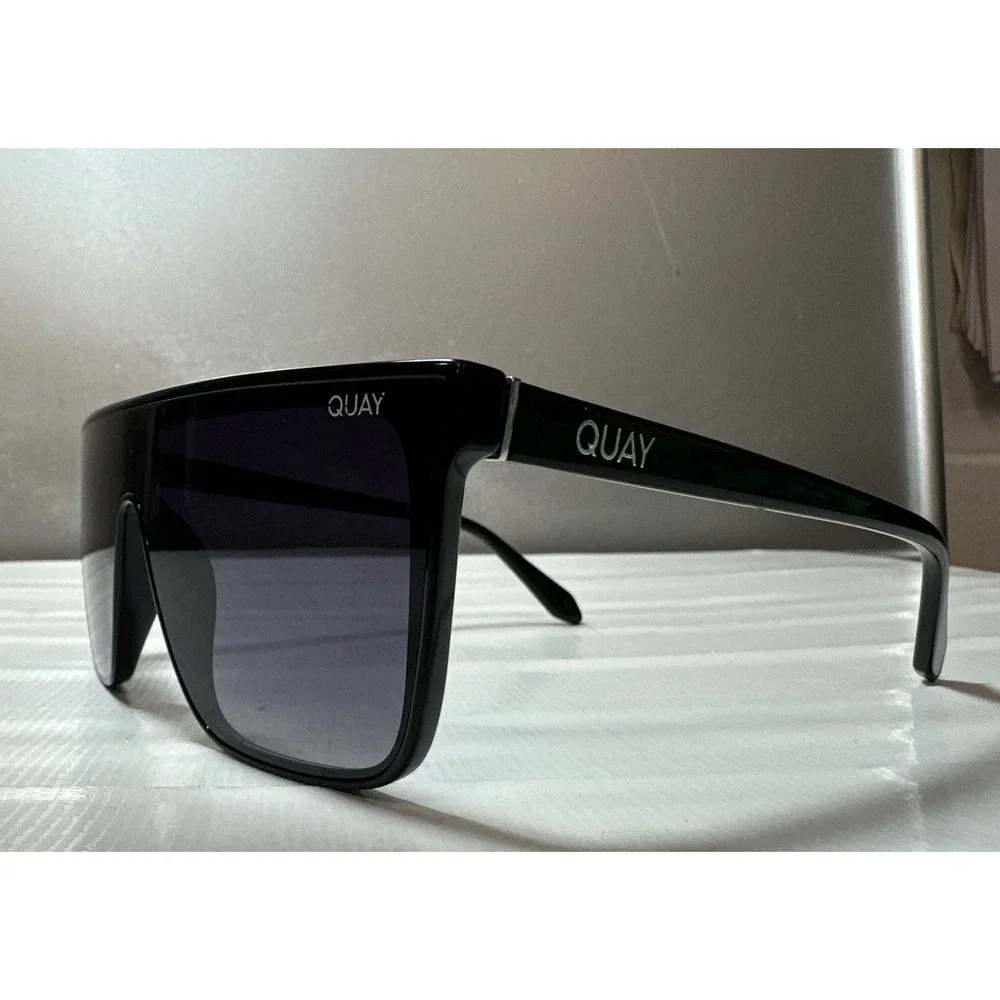 Quay NIGHTFALL MEDIUM NO-NS-1212-BLK/DSKPPY